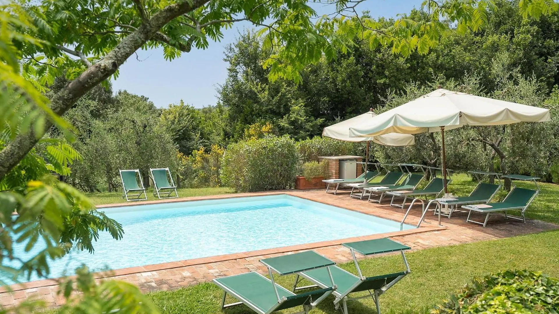 Centolivi 12 By Salogi Villas Montecastello